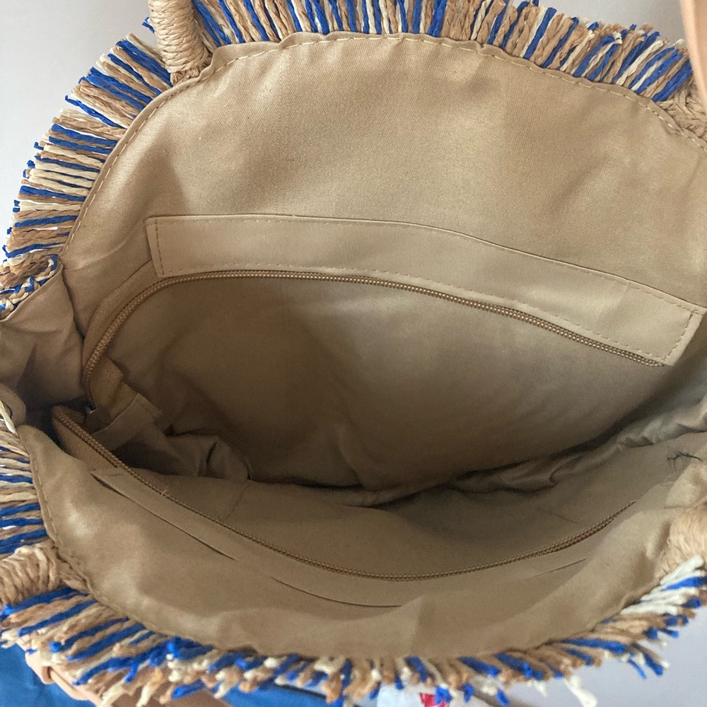 Round shoulder bag - Picture 2 of 4